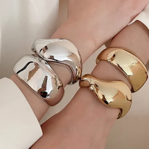 Brazalete Abierto Geométrico Irregular Aleación Pulida Estilo De Metal Líquido Minimalista Exagerado Grueso
