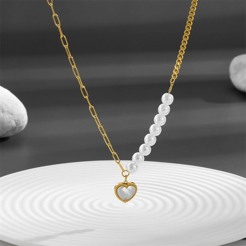 Collar Con Colgante De Corazón Y Mariposa De Acero Inoxidable Vintage Perla Artificial Cadena Asimétrica Para Mujer