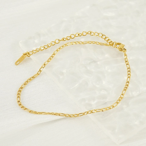 Mode 18K Vergoldeter Edelstahl Figaro Gliederkette Fußkettchen Für Frauen Minimalistisch Einfacher Fußschmuck Einlagig