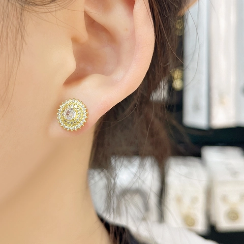Boucles d'Oreilles Clous en Cuivre Plaqué Or 18K avec Zirconia Rond Tige en Argent Sterling 925 Design Tournesol Bijoux Femme