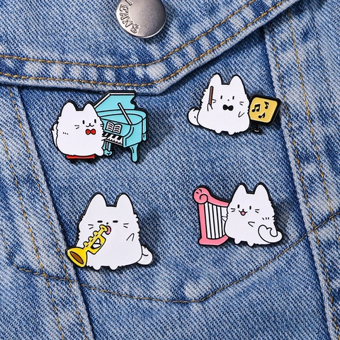 Süße Cartoon Katze Emaille Brosche Pin Zinklegierung Musikinstrument Musiker Klavier Trompete Harfe Lustiger Schmuck Für Kleidung