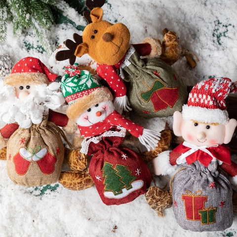 Christmas Drawstring Gift Bags With Burlap Plush Knit Doll Decor Santa Snowman Reindeer Elf Festive Candy Packaging
