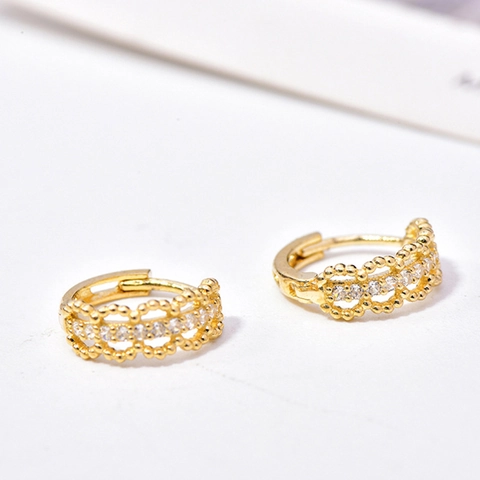 Orecchini A Cerchio In Rame Placcati Oro Retrò Con Bordo Perlato E Zirconia Cubica Bianca Eleganti