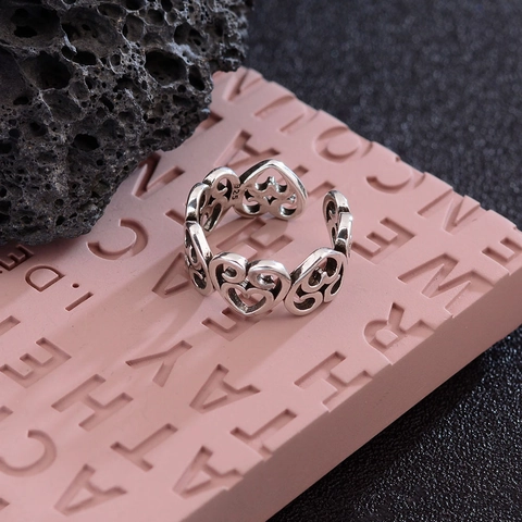 Bague Ouverte Ajustable Cœur Creux Rétro Laiton Plaqué Argent Style Punk Large Bande Bijoux Pour Femmes