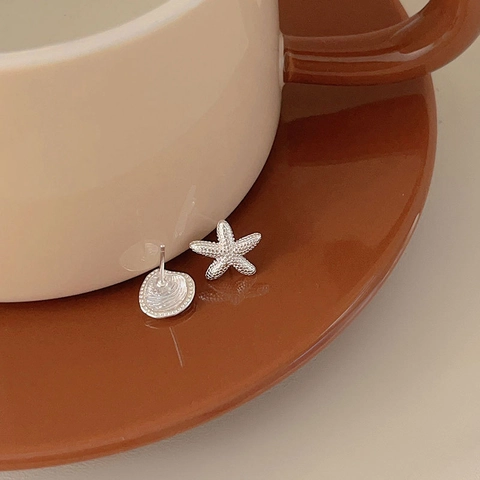 925 Sterling Silber Seestern Und Muschel Stecker Ohrringe Asymmetrisch Minimalistisch Koreanischen Stil Mode Schmuck