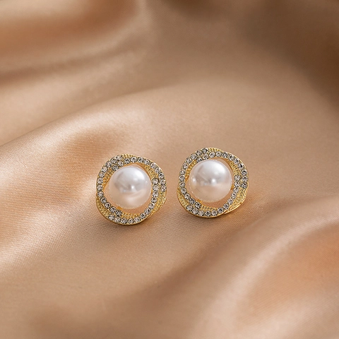 Elegant Alloy Spiral Artificial Pearl Stud Earrings For Women Rhinestone Embellished Gold Silver Earrings With Stainless Steel Post