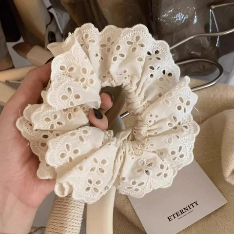 Vintage Large Scrunchie Hair Tie For Women Sweet Floral Plaid Lace Bow Design Elastic Fabric Hair Accessory Girls