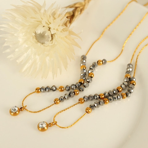 Collier en Acier Titane Avec Perles d'Hématite Grises pour Femmes Plaqué Or Pendentif Rond en Strass Bijoux de Mode Chic