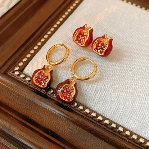 Pendientes De Botón Vintage Con Forma De Granada Esmalte Rojo Circón Cobre Bañado En Oro Con Poste De Plata