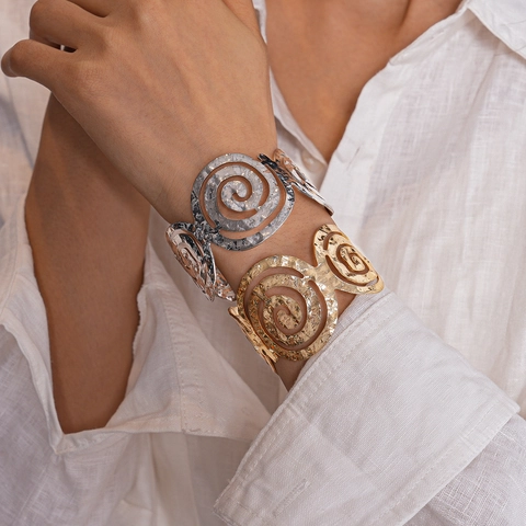 Hammered Metal Cuff Bangle Hollow Spiral Round Open Bracelet Bohemian Statement Jewelry For Women