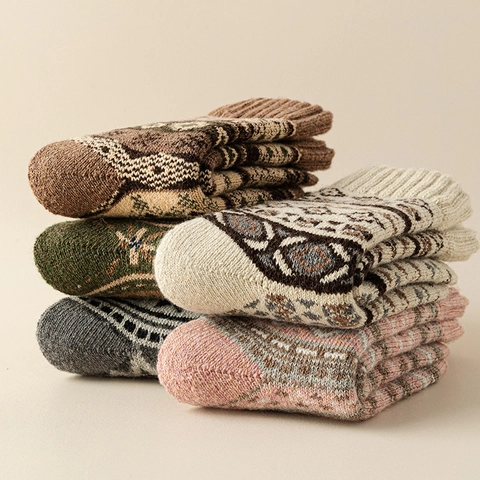Women Crew Socks Thick Sheep Wool Blend Thermal Winter Warm Retro Ethnic Geometric Pattern Mid-Calf Knit Stockings