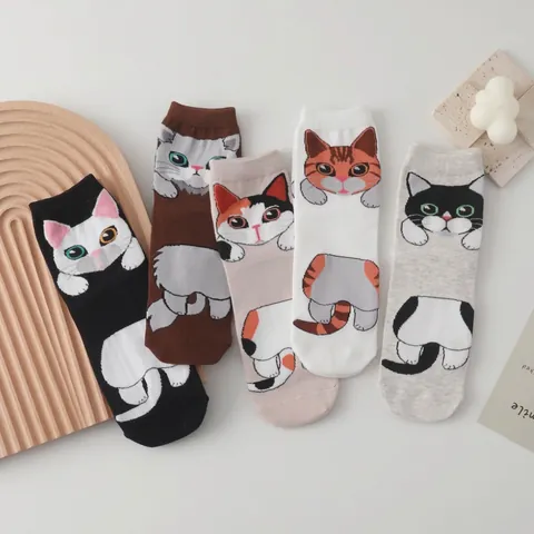Women Cute Cat Cartoon Pattern Mid Tube Cotton Socks Kawaii Animal Design Casual Comfortable Fashion Hosiery