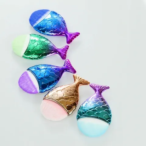 Brocha De Maquillaje Cola De Sirena Cerdas De Fibra Sintética Mango De Plástico Base Polvos BB Cream Herramienta De Belleza