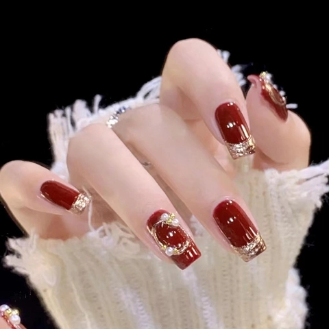 Unghie Finte Rosso Vino Stile Francese Polvere Dorata Luccicante Decorazione Künstliche Perle Borchie Metalliche Festivo Quadrata Tonda Donne