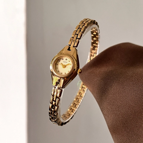 Womens Quartz Bracelet Watch Small Round Dial Alloy Band Rhinestone Elegant Retro Fashion Jewelry Gift For Ladies