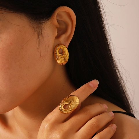 Parure de Bijoux Vintage en Acier Inoxydable avec Motif Spirale Évidé pour Femmes Bague en Or Exagérée et Boucles d'Oreilles Clous
