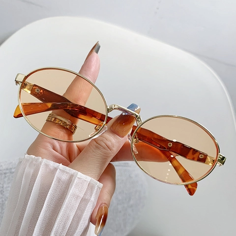 Vintage Ovale Sonnenbrille Metallrahmen UV400 Schutz Mode Retro Minimalistische Outdoor Brillen Für Damen Streetwear