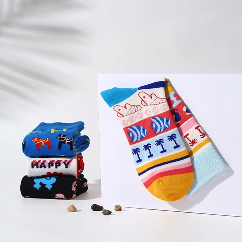 Colorful Novelty Crew Socks Cotton Spandex Blend Breathable Patterned Casual Mid Calf Hosiery For Men And Women Trendy