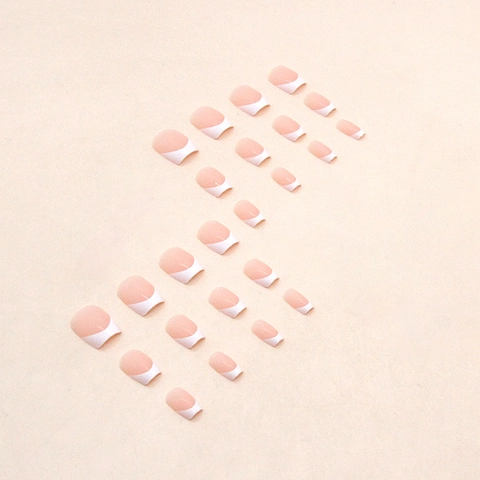 French Tip Press On Nails Eckig Kurz Weiß Nude Pink Glänzend Full Cover Künstliche Nägel Für Frauen