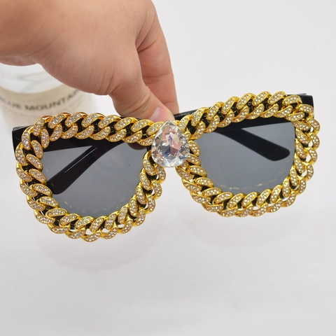 Occhiali Da Sole Cat Eye Oversize Catena Cubana Montatura Metallo Strass Cristallo Goccia Acqua Moda Donna