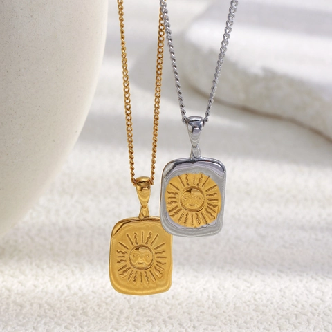 Vintage Sun Face Relief Rectangular Pendant Necklace Gold Plated Stainless Steel Geometric Aesthetic Fashion Jewelry Women