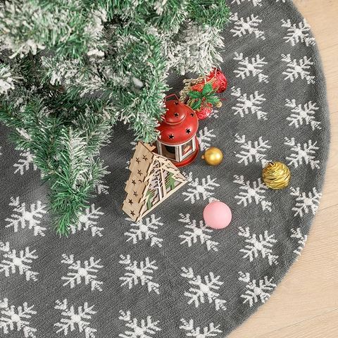 Grauer Plüsch Weihnachtsbaumrock Weißes Schneeflockenmuster Rund Feiertagsparty Heimdekoration Nordischer Stil