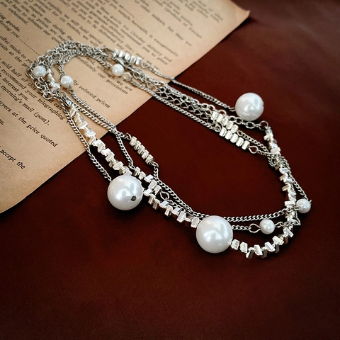 Lange Kwastjes Ketting Met Legering Koper Imitatie Kunstparel Gelaagd Ontwerp Minimalistisch Vintage Elegant Sleutelbeen Ketting Voor Vrouwen