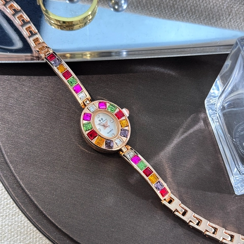 Montre Bracelet Pour Femme Strass Colorés Incrustés Petit Cadran Délicat Élégante Analogique Quartz Pour Dames