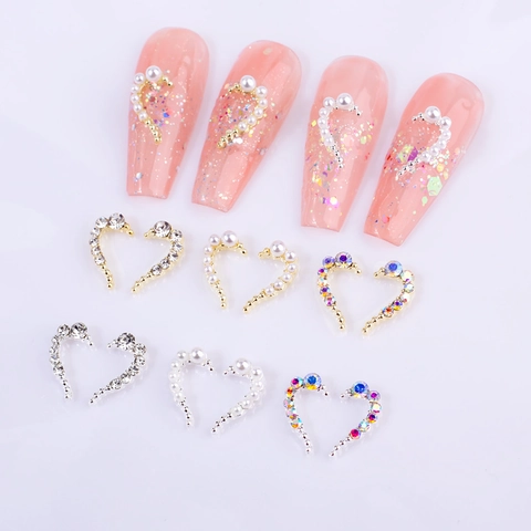 Symmetrical Heart Nail Art Charms Alloy Rhinestone Artificial Pearl Curved Hollow Manicure Decorations Luxury Sweet Style For Women