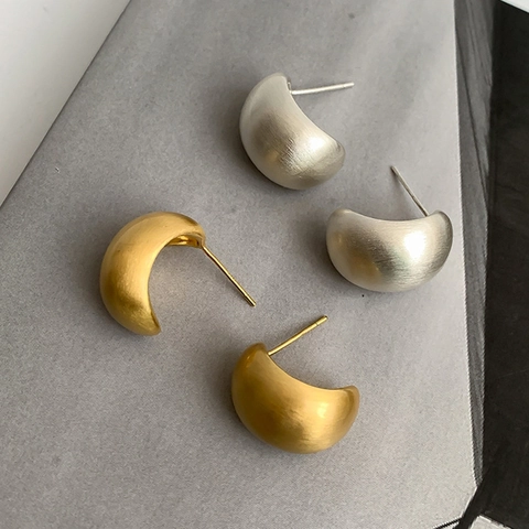 Pendientes De Botón De Cobre Geométricos En Forma De C Con Poste De Plata De Ley 925 Mate Cepillado Para Mujer