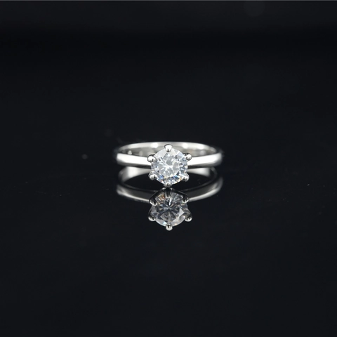 Classic Titanium Steel Rhinestone Ring For Women Elegant Six Prong Engagement Wedding Ring Gold Silver Plated Jewelry Gift
