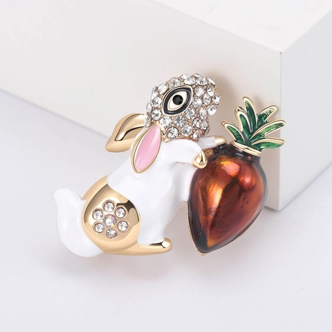 Süße Legierung Hase Mit Karotte Brosche Für Damen Cartoon Tier Emaille Strass Pin Badge Personalisierte Dekorative Schmuck Geschenk