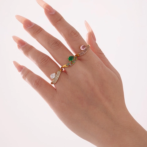 Pear Shaped Zircon Ring Stainless Steel 18K Gold Plated Asymmetric Waterdrop Cubic Zirconia Elegant Fashion Jewelry Women