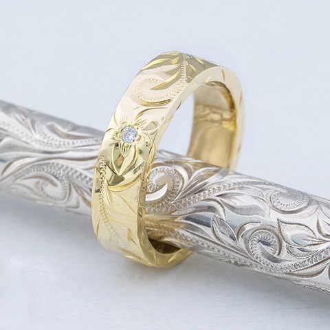 Hawaiian Style Floral Relief Band Ring Gold Plated Copper With Cubic Zirconia Embossed Flower Design For Women