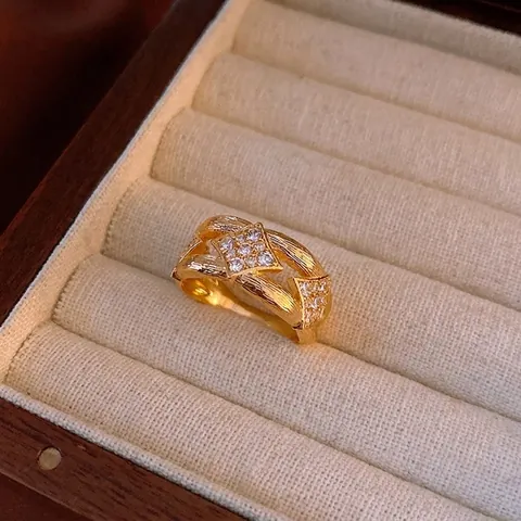 Vintage Rhombus Koperen Ring Met Zirkoon Geborstelde Textuur Lichte Luxe Retro Sieraden Voor Dames Elegant Vinger Accessoire
