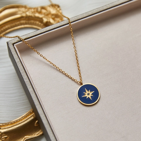 18K Verguld Titaniumstaal Ronde Hanger Ketting Vintage Blauw Emaille Achtpuntige Ster Kompas Strass Ketting Sieraden Voor Vrouwen