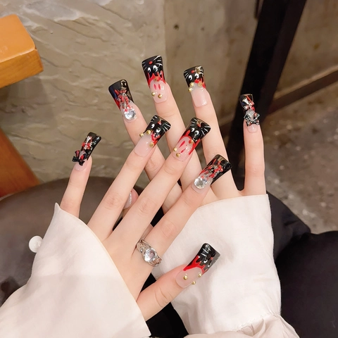Handgefertigte Gothic Nägel Zum Aufdrücken Schwarze Katze Blutstropfen Halloween 3D Relief Strass Metallniete Lange Sarg Nägel