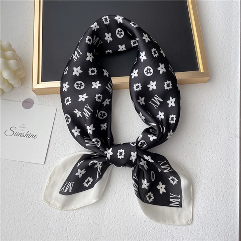 Écharpe Carrée Élégante Pour Femmes Satin Polyester Imitation Satin Imprimé Lettres Fleurs Foulard Mode Polyvalent
