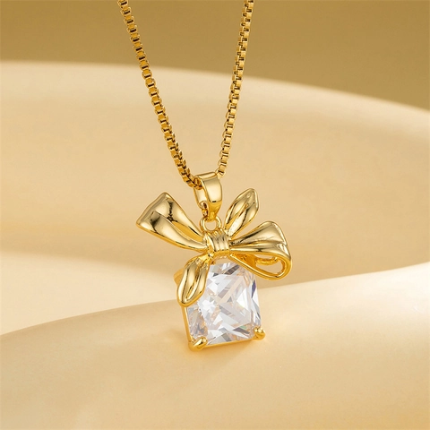 Bow Knot Pendant Necklace 18K Gold Plated Stainless Steel Rectangular Zircon Niche Design Jewelry For Women