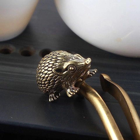 Vintage Brass Hedgehog Miniature Figurine Solid Metal Tea Pet Desktop Ornament Handmade Retro Animal Sculpture Decor