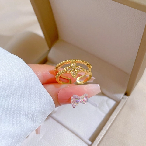Doppelschichtiger Verstellbarer Ring Goldbeschichtetes Messing Kleeblatt Zirkonia Eleganter Schmuck Für Damen