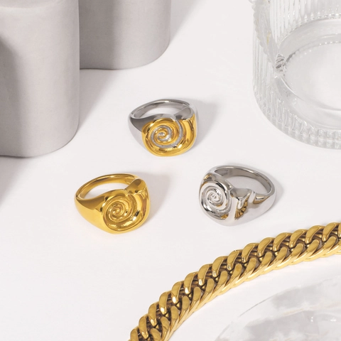 Anello A Spirale In Acciaio Inossidabile Texture A Conchiglia Lucidato Impermeabile Ipoallergenico Gioielli Moderni Da Donna
