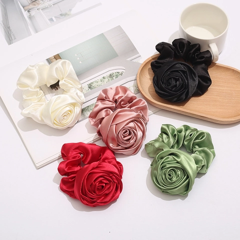 Rosenblüten Scrunchies Große Satin Stoff Elastische Haargummis Französisch Retro Elegante Handgefertigte Stirnbänder