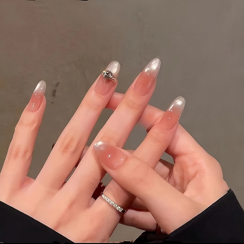 Handgefertigte Aufklebenägel Rosa Farbverlauf Cat Eye French Tip Mit Strasssteinen Elegante Nude Maniküre