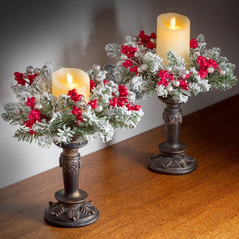 Couronne De Bougie De Noël Pin Artificiel Floqué Avec Baies Rouges Et Boules Argentées Décoration De Table