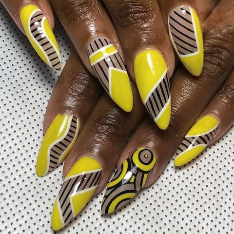 Uñas Postizas Almendradas Amarillas Con Líneas Geométricas Patrón Abstracto Brillante Largas Stiletto Uñas Artísticas Para Mujeres