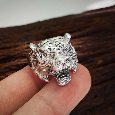 Vintage Copper Tiger Head Open Ring For Men Antique Silver Plated Animal Punk Biker Adjustable Personalized Jewelry Ring Gift