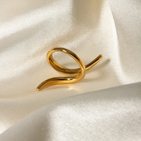 Minimalistische 18K Vergulde Roestvrijstalen Ring Met Ineengevlochten Lijnen Open Unisex Asymmetrische Spiraal