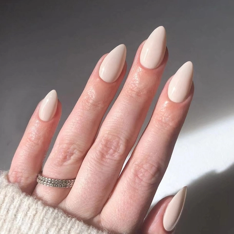 Uñas Postizas Press On Almendra Cortas Color Nude Sólido Brillante Juego De ABS Para Mujeres