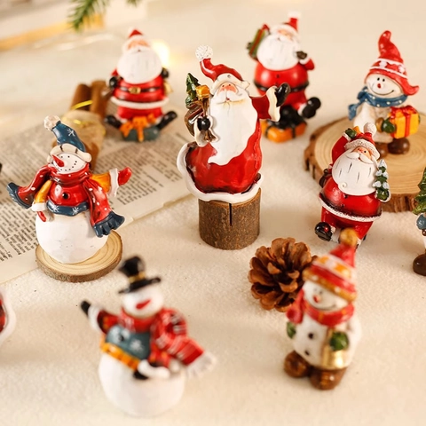Mini Kerstfiguren Kerstman Sneeuwpop Hars Desktop Decoratie Home Holiday Scene Layout Props Handgeschilderd